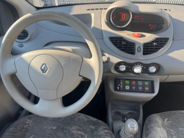 Renault twingo ii 1.2 60 eco2 helios carplay camera toit ouvrant occasion simplicicar beaune simplicicar simplicibike france