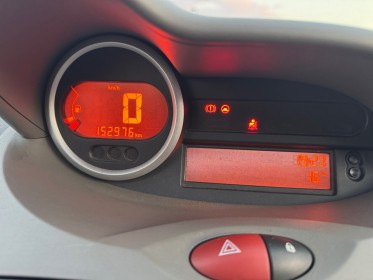 Renault twingo ii 1.2 60 eco2 helios carplay camera toit ouvrant occasion simplicicar beaune simplicicar simplicibike france