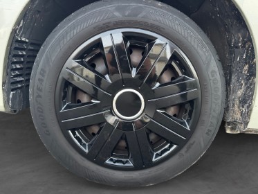 Renault twingo ii 1.2 60 eco2 helios carplay camera toit ouvrant occasion simplicicar beaune simplicicar simplicibike france