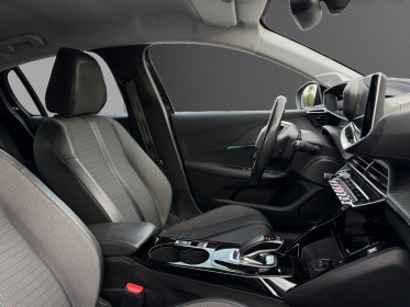 Peugeot 208 business electrique 50 kwh 136ch allure business apple carplay avec caméra de recul garantie 12 mois occasion...