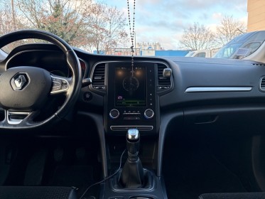 Renault megane iv berline tce 140 fap intens occasion simplicicar lagny  simplicicar simplicibike france