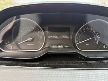 Peugeot 2008 1.2 puretech 82ch bvm5 access occasion osny simplicicar simplicibike france