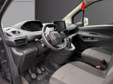 Peugeot  partner 1.5 blue hdi 75cv /distribution ok/ct ok/rÉvision ok/camÉra/radars av  ar/car play/garantie 12 mois...
