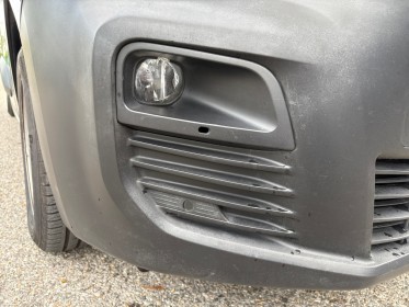 Peugeot  partner 1.5 blue hdi 75cv /distribution ok/ct ok/rÉvision ok/camÉra/radars av  ar/car play/garantie 12 mois...