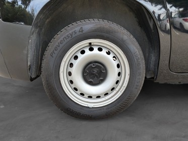 Peugeot  partner 1.5 blue hdi 75cv /distribution ok/ct ok/rÉvision ok/camÉra/radars av  ar/car play/garantie 12 mois...