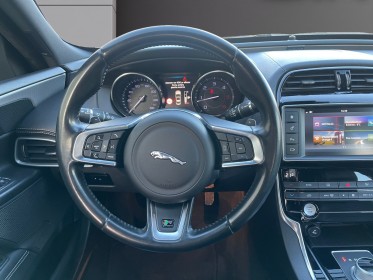 Jaguar xe 2.0 d 180 ch  r-sport bva 8 rapports / entretien complet à jour / garantie 6 mois occasion simplicicar royan...