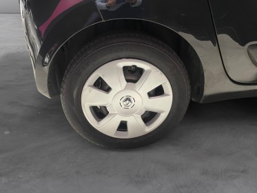 Renault twingo iii sce 75 - 20 zen  garantie 12 mois occasion simplicicar lyon nord simplicicar simplicibike france