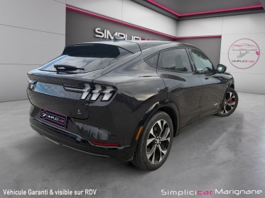 Ford mustang mach-e extended range 99 kwh 351 ch awd premium siège et volant chauffant camera de recul apple carplay bang......