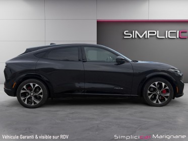 Ford mustang mach-e extended range 99 kwh 351 ch awd premium siège et volant chauffant camera de recul apple carplay bang......