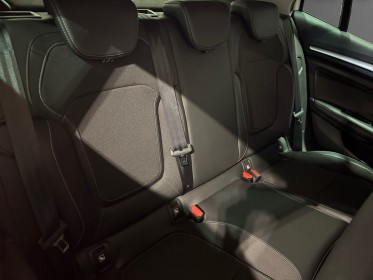 Renault megane iv berline tce 140 edc intens suivi renault carplay attelage garantie 12 mois occasion simplicicar nancy...