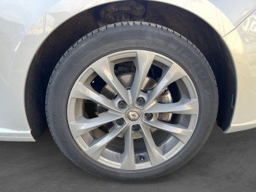 Renault megane iv berline tce 130 energy edc limited occasion simplicicar la fleche simplicicar simplicibike france