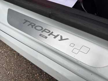 Renault clio iv 1.6 turbo 220 energy rs trophy edc rs monitor sièges chauffants caméra de recul garantie 12 mois occasion...