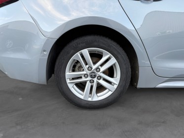 Toyota corolla touring sports hybride my22 122h dynamic business très bon état sièges avant chauffants caméra de recul......