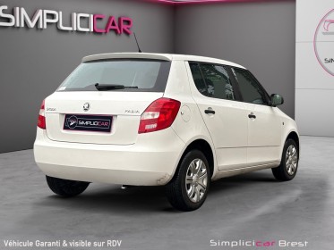 Skoda fabia 1.2 12v 60ch active 2 garantie 12 mois occasion simplicicar brest simplicicar simplicibike france