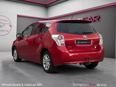 Toyota verso lca connect 2.0 d4d 126ch fap shyview connect - attelage - garantie 12 mois occasion simplicicar brest...