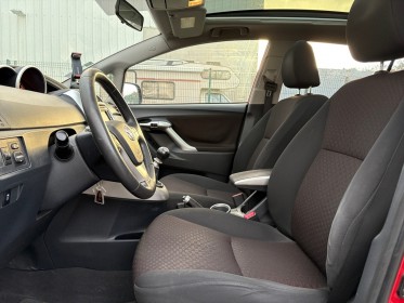 Toyota verso lca connect 2.0 d4d 126ch fap shyview connect - attelage - garantie 12 mois occasion simplicicar brest...