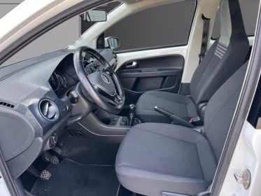 Volkswagen up up 1.0 60 bluemotion bvm5 move up! • faible kilométrage • garantie 12 mois occasion simplicicar lyon nord ...