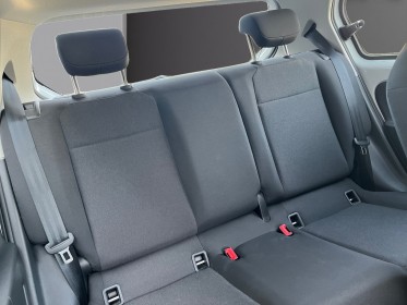 Volkswagen up up 1.0 60 bluemotion bvm5 move up! • faible kilométrage • garantie 12 mois occasion simplicicar lyon nord ...