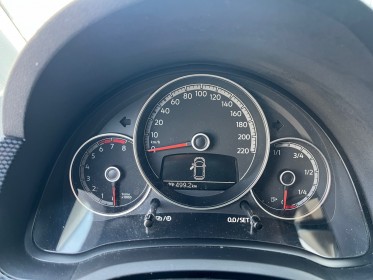 Volkswagen up up 1.0 60 bluemotion bvm5 move up! • faible kilométrage • garantie 12 mois occasion simplicicar lyon nord ...