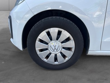 Volkswagen up up 1.0 60 bluemotion bvm5 move up! • faible kilométrage • garantie 12 mois occasion simplicicar lyon nord ...