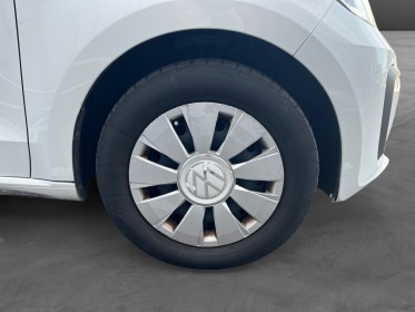 Volkswagen up up 1.0 60 bluemotion bvm5 move up! • faible kilométrage • garantie 12 mois occasion simplicicar lyon nord ...
