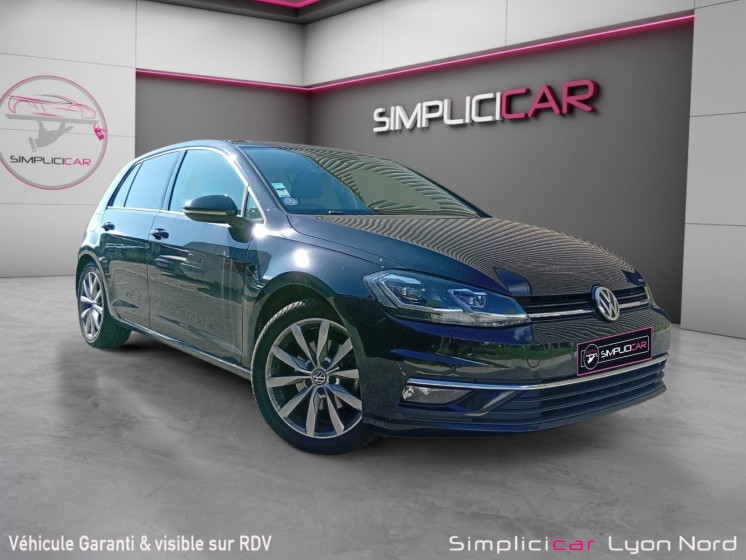 Volkswagen golf volkswagen golf 1.5 tsi 150 dsg7 carat • caméra de recul • sièges chauffants • carplay •...
