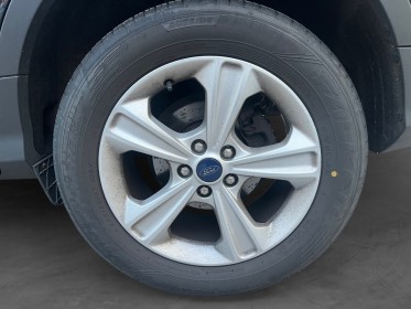 Ford kuga ford kuga 1.5 ecoboost 150 ss • titanium • 4x2 • attelage • garantie 12 mois occasion simplicicar lyon nord...