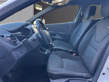 Renault clio iv 1.2 16v 75 limited carnet d'entretient complet, garantie 12mois occasion simplicicar lyon nord simplicicar...