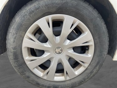 Peugeot 208 business bluehdi 100ch ss bvm6 active business  garantie 12 mois occasion simplicicar lyon nord simplicicar...