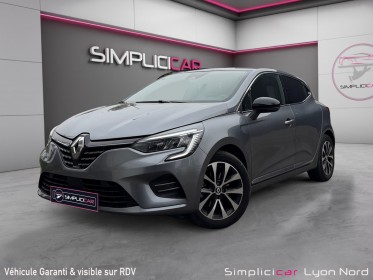 Renault clio v e-tech hybride 145 techno garantie 12 mois occasion simplicicar lyon nord simplicicar simplicibike france