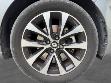 Renault clio v e-tech hybride 145 techno garantie 12 mois occasion simplicicar lyon nord simplicicar simplicibike france