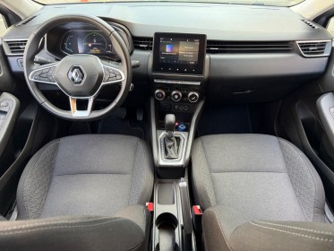 Renault clio v e-tech hybride 145 equilibre occasion simplicicar lyon nord simplicicar simplicibike france