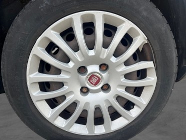 Fiat grande punto 1.2 8v 65 dynamic - garantie 12 mois occasion simplicicar lyon nord simplicicar simplicibike france