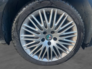 Alfa romeo giulietta 1.4 tjet 120 ch ss distinctive - garantie 12 mois occasion simplicicar lyon nord simplicicar...