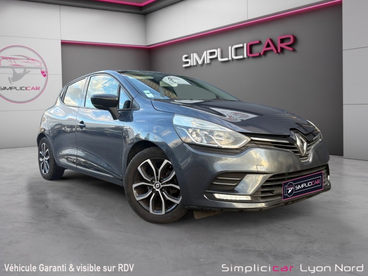 Renault clio iv tce 120 energy limited distribution ok/garantie 12mois occasion simplicicar lyon nord simplicicar...