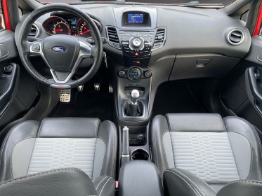 Ford fiesta 1.6 ecoboost 182 st recaro sièges chauffants echappement cobra garantie 12 mois occasion barberey simplicicar...