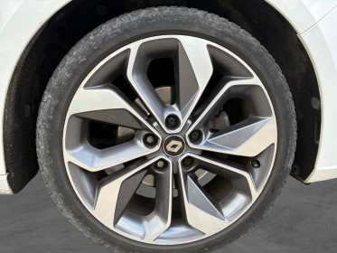 Renault megane iv berline business  air occasion simplicicar lyon nord simplicicar simplicibike france