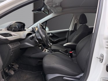Peugeot 208 puretech 110ch tech edition - distribution neuve - entretien à jour - caméra de recul occasion...