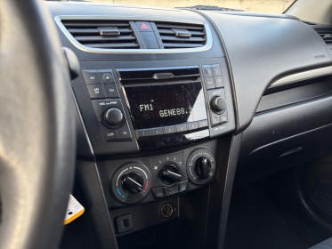 Suzuki swift 1.2 gl top boîte automatique - climatisation -faible kilométrage occasion champigny-sur-marne (94) simplicicar...