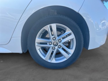 Toyota corolla hybride my22 122h dynamic garantie 12 mois occasion montpellier (34) simplicicar simplicibike france