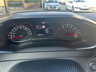 Peugeot 208 1.5 bluehdi 100 active / carplay occasion simplicicar veauche simplicicar simplicibike france