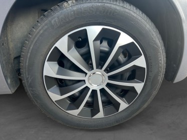 Peugeot 208 1.5 bluehdi 100 active / carplay occasion simplicicar veauche simplicicar simplicibike france