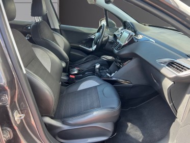 Peugeot 2008 blue hdi 100ch ss bvm5 allure occasion avignon (84) simplicicar simplicibike france