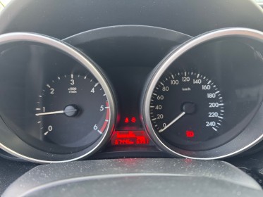 Mazda mazda5 1.6 mz-cd 115 7pl elégance régulateur clim auto 2ieme main garantie 12 mois occasion barberey simplicicar...