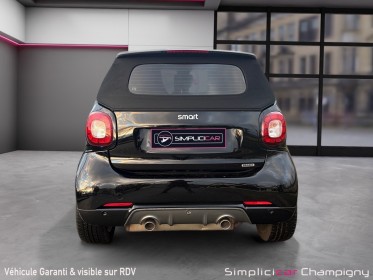 Smart fortwo cabrio 0.9 109 ch  boite auto- brabus xclusive-vitres teintees-interieur cuir -camera et bip de recul-sieges......