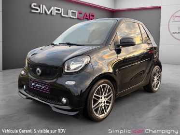 Smart fortwo cabrio 0.9 109 ch  boite auto- brabus xclusive-vitres teintees-interieur cuir -camera et bip de recul-sieges......
