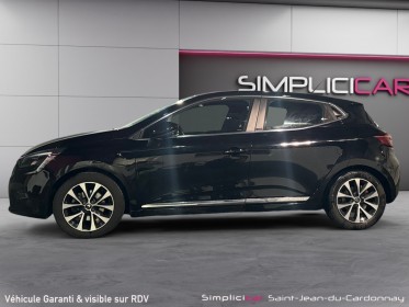 Renault clio v e-tech 140 - 21 intens full entretien renault// garantie 12 mois occasion simplicicar saint-jean simplicicar...