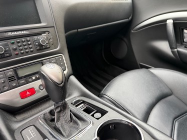 Maserati granturismo 4.7 v8 460 a sport. occasion simplicicar vaucresson simplicicar simplicibike france