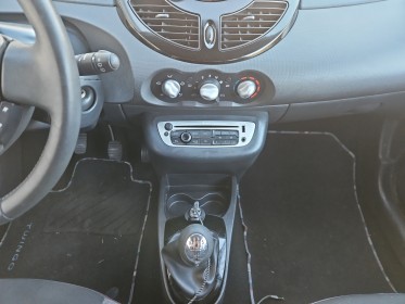 Renault twingo ii 1.2 lev 16v 75 eco2 access euro 5 occasion simplicicar la ciotat simplicicar simplicibike france