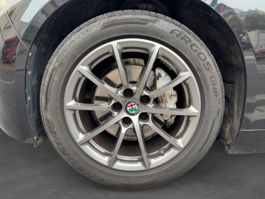 Alfa romeo giulia my19 2.2 136 ch at8 super / carplay / radar de recul / entretien a jour / garantie 12 mois occasion paris...